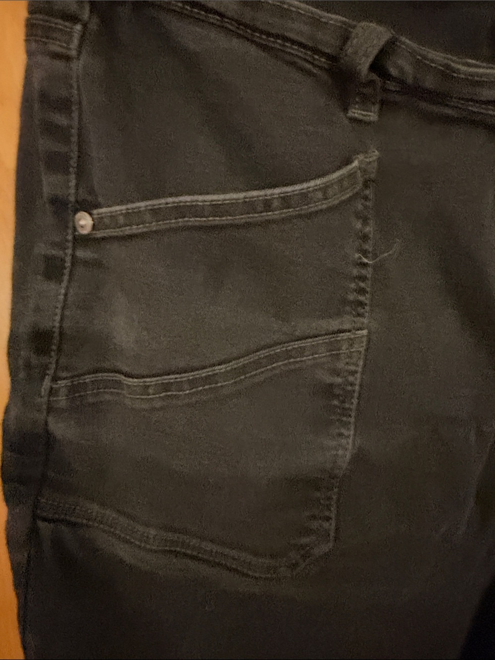 Woman’s capri - Picture 3 of 4